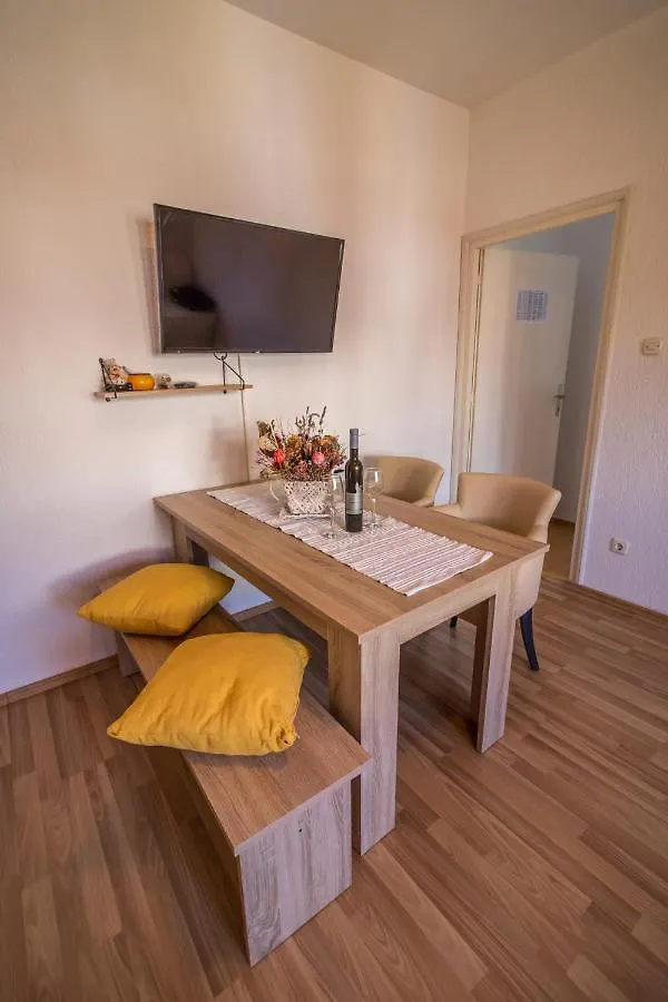 Apartmani Tonkica Supetarska Draga