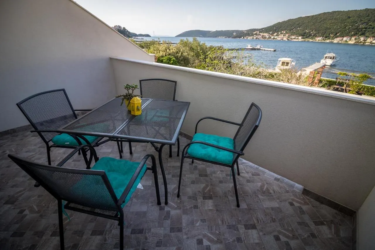 Apartmani Tonkica Supetarska Draga